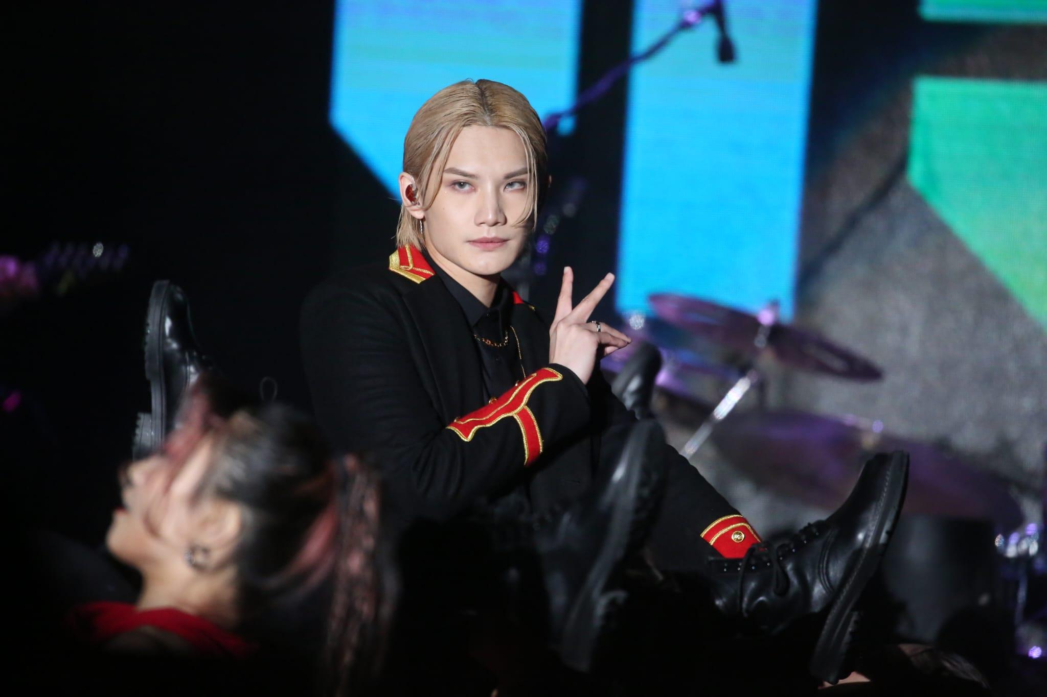 Jeremy跳唱《九》和《OFF/ON》。(董立華攝)