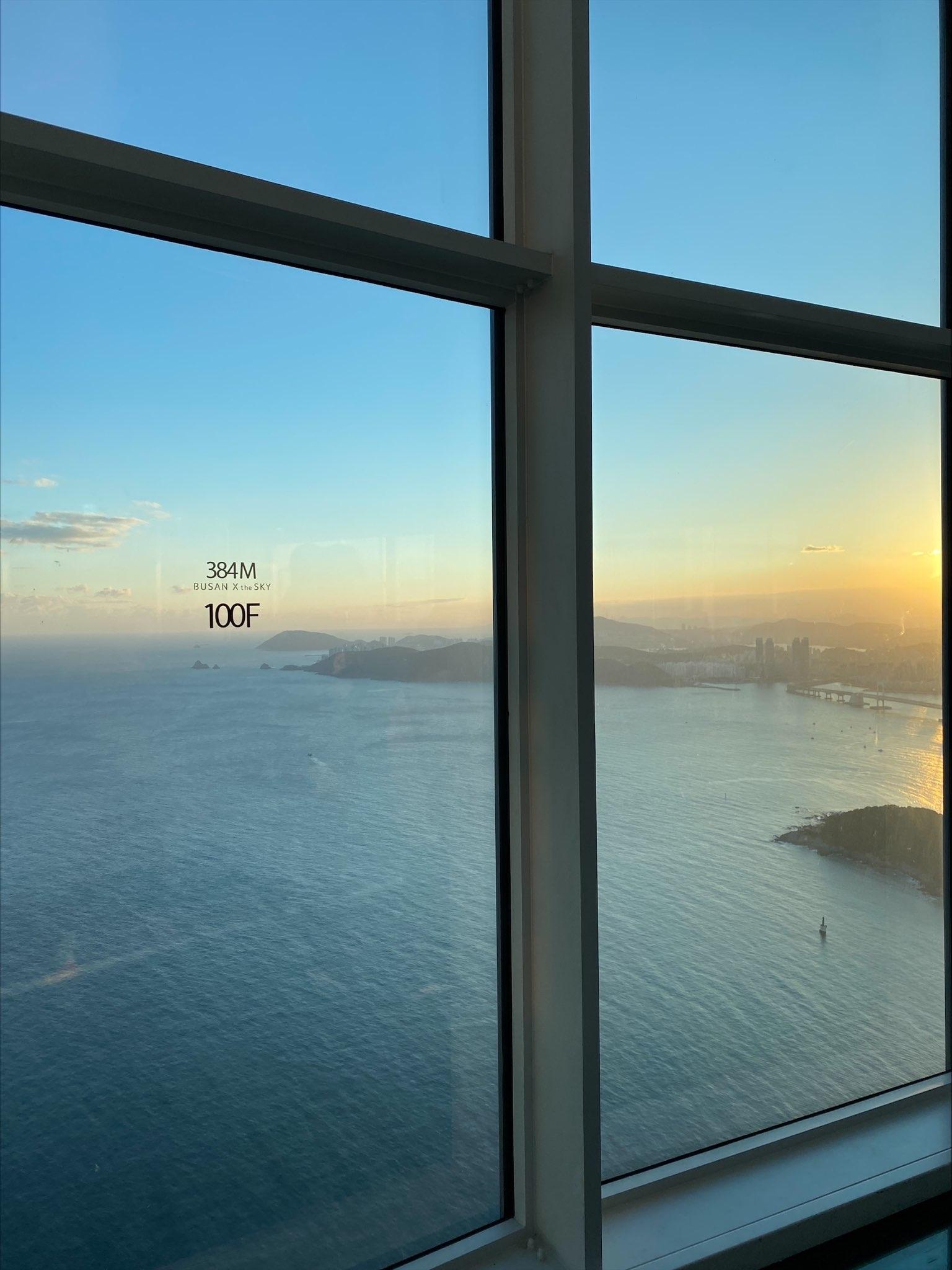 X the SKY(Facebook @ 釜山觀光公社)