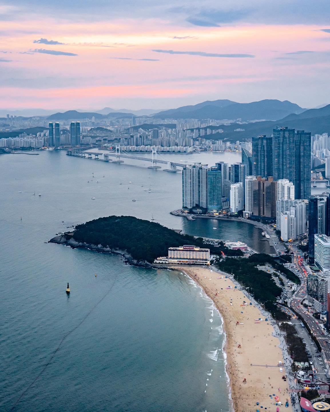 X the SKY(Facebook @ 釜山觀光公社)