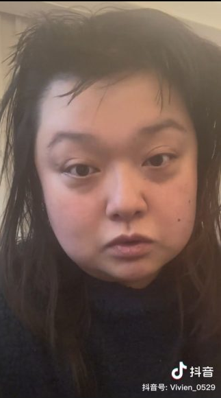 細細粒不但沒有洗頭沖涼,連牙也沒有擦。