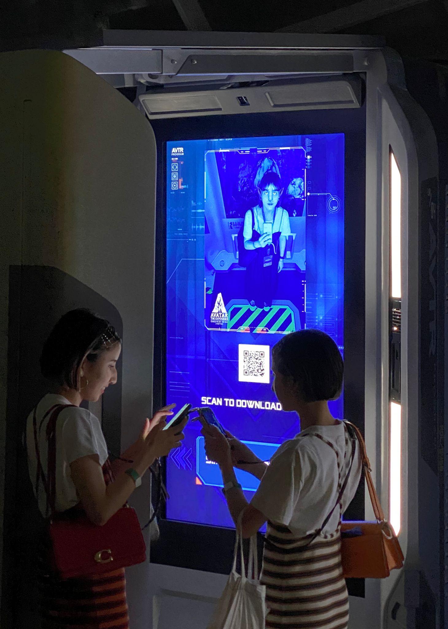 「AVATARISE YOURSELF」為影迷化身真實版納美人。