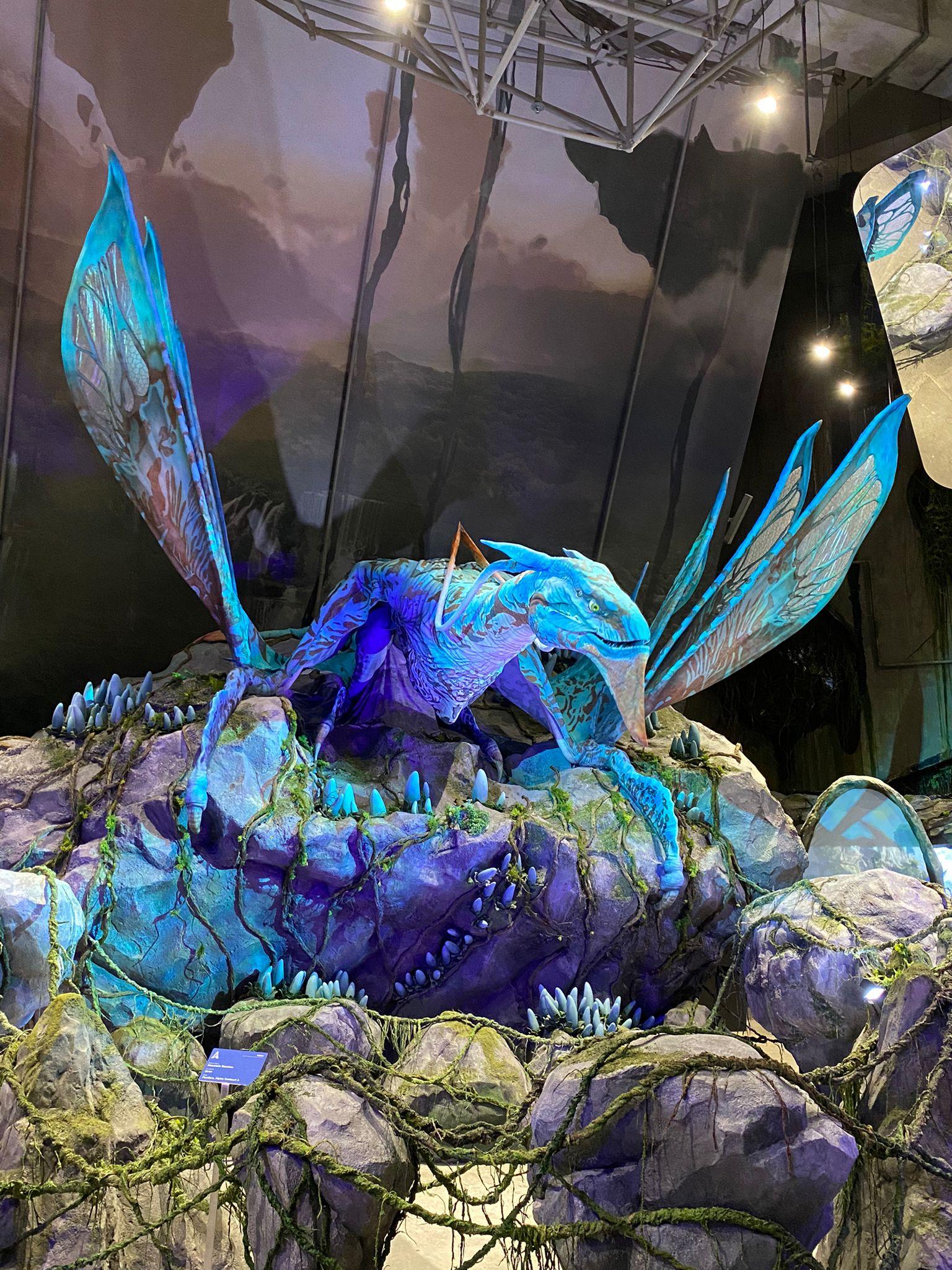 巨型靈鳥栩栩如生,由動作到視覺也相當逼真。