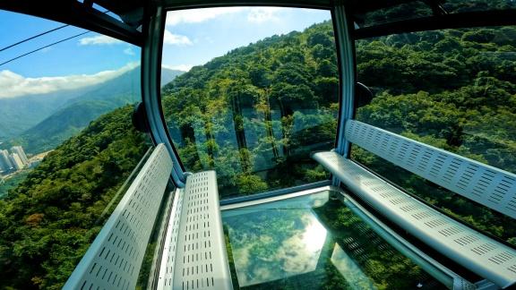 懸浮半空|昂坪360「全景纜車Crystal+」登場 車底兼四面採全透玻璃