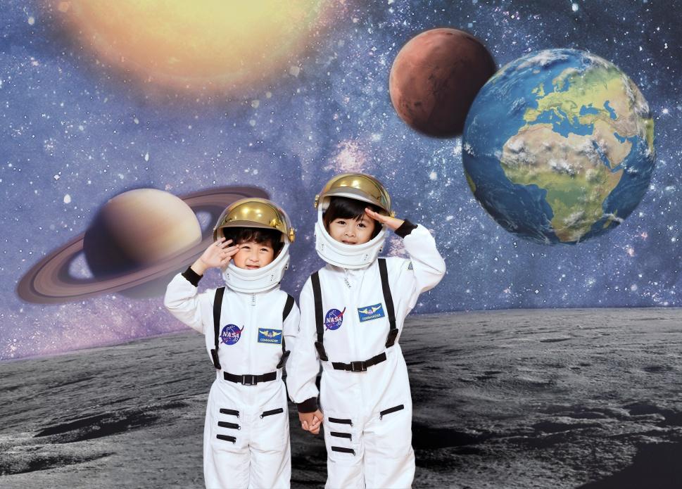 挪亞方舟推太空探索主題聖誕活動 近距離觀賞阿根廷出土4000至6000萬年前隕石