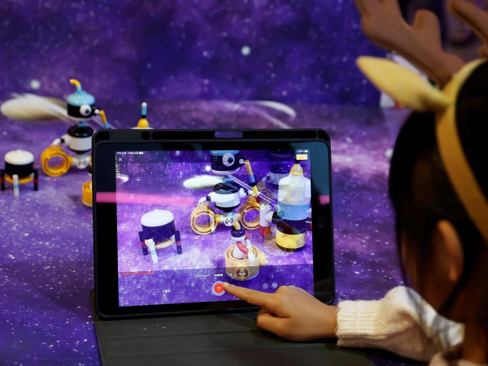 挪亞方舟推太空探索主題聖誕活動 近距離觀賞阿根廷出土4000至6000萬年前隕石