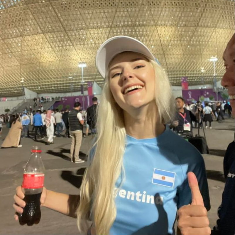 Keyman身旁這位女子大有來頭。