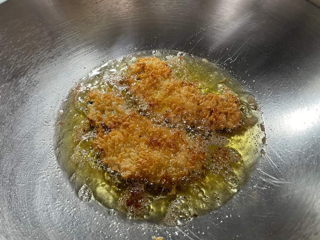 網民跟足指示使用「紓壓大禮包」。(爆廢公社)