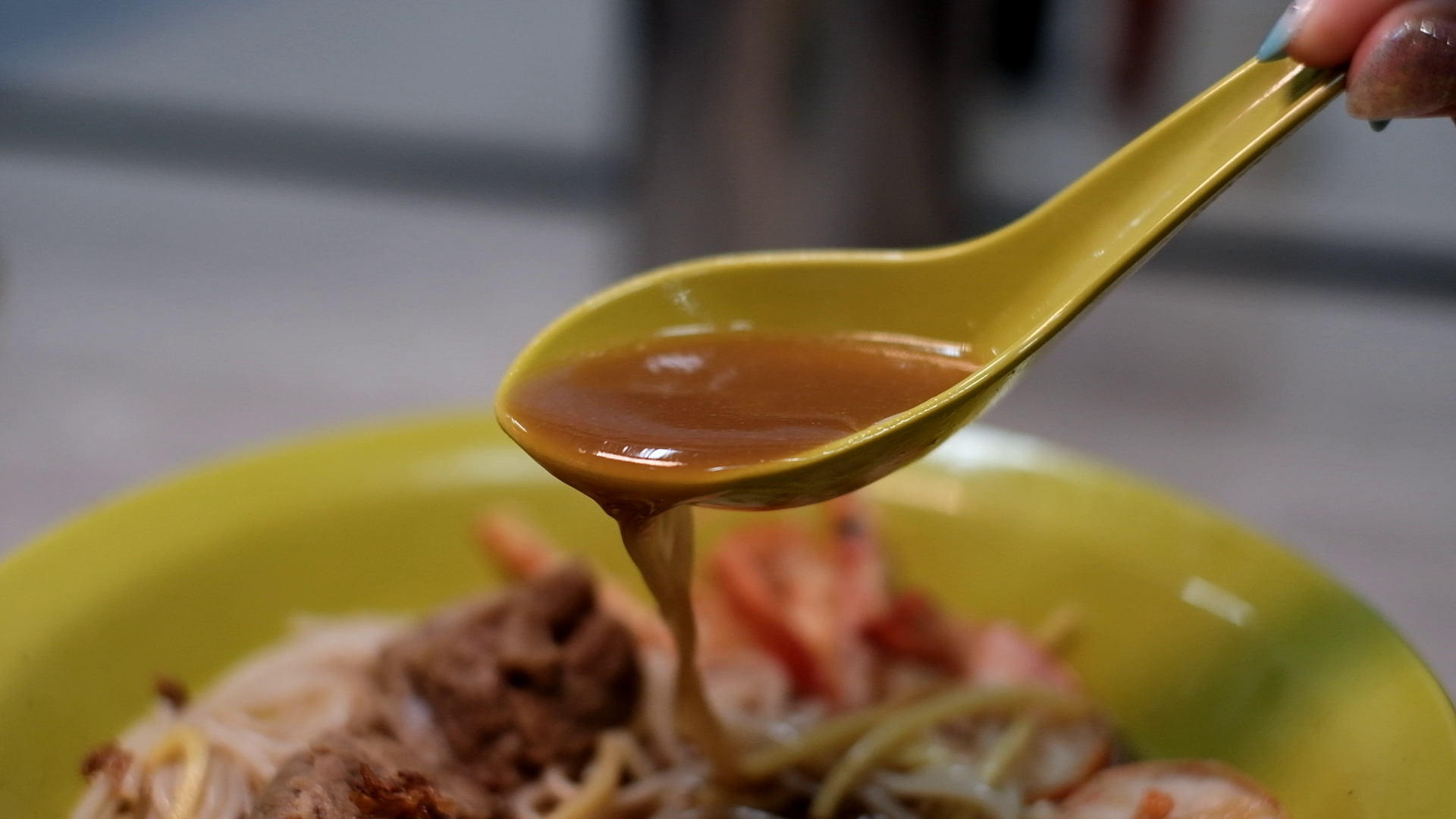 湯底入口清香鮮甜,在齒頰間留下淡淡的蝦香