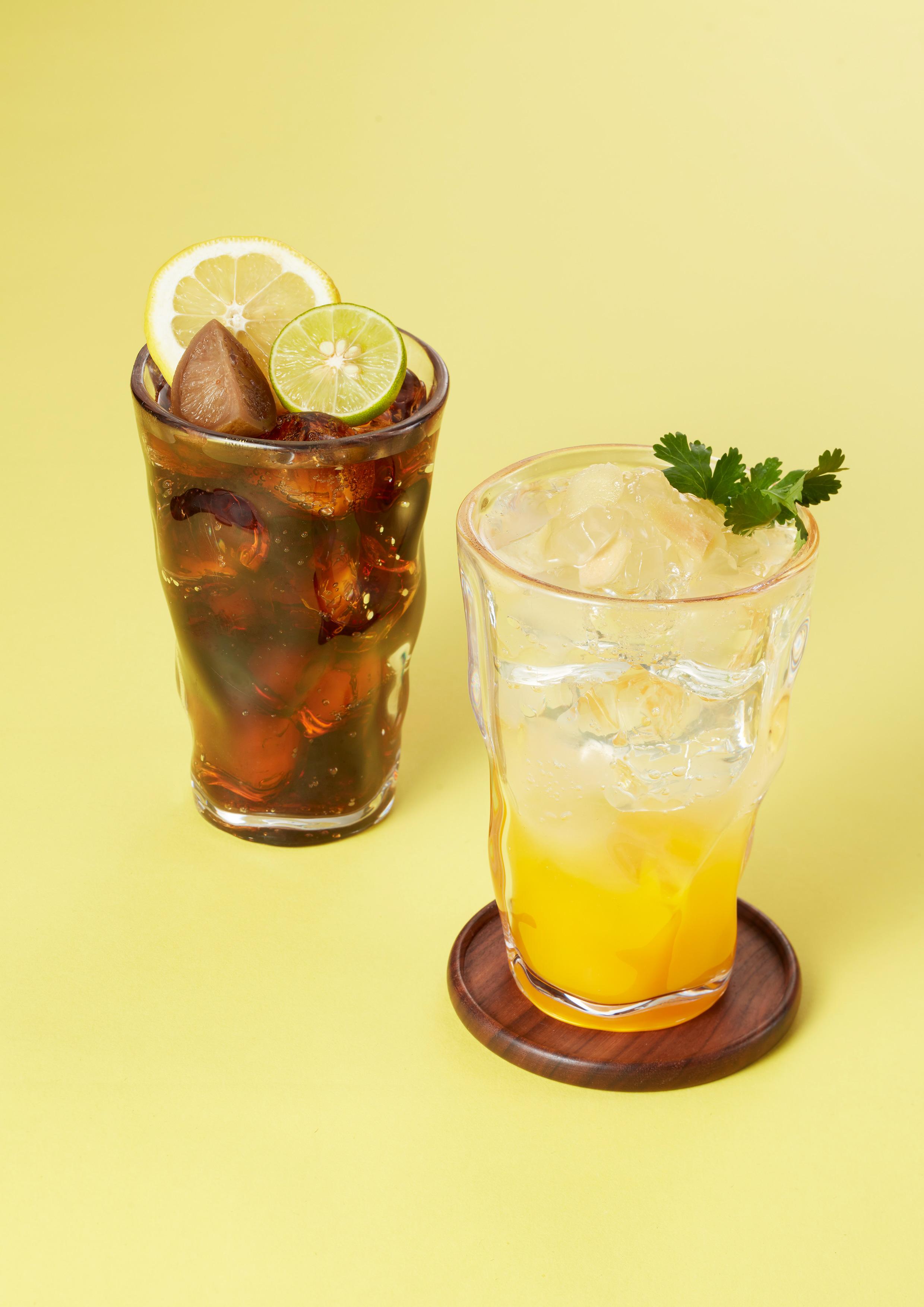 三色檸檬可口可樂 (左) 加配價HK$13;原價HK$16/生薑香橙白玉特飲 (右) 加配價HK$14;原價HK$17