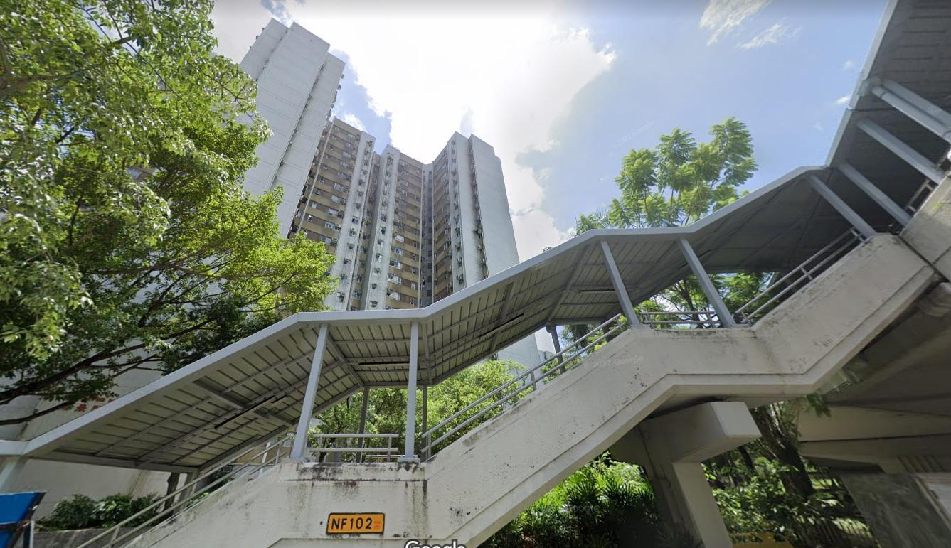 屯門居屋兆山苑最新獲同區客以自由市場價372.8萬元,入市一伙中層兩房單位。