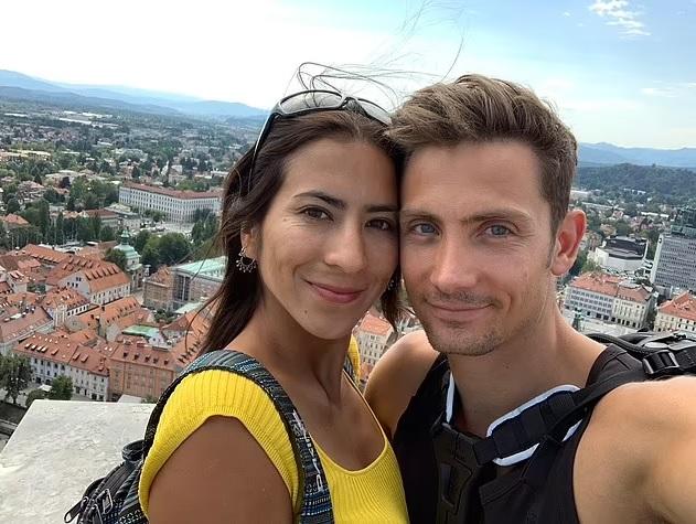 阿米蒂奇與丈夫蔡斯一同經歷恐怖意外。(互聯網)