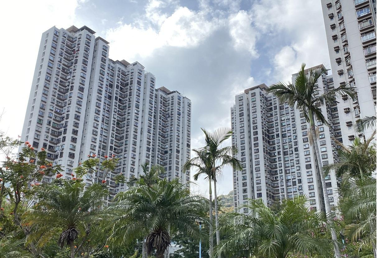 新鴻基旗下的青衣美景花園,位置背山面海,居住環境不俗。(資料圖片)