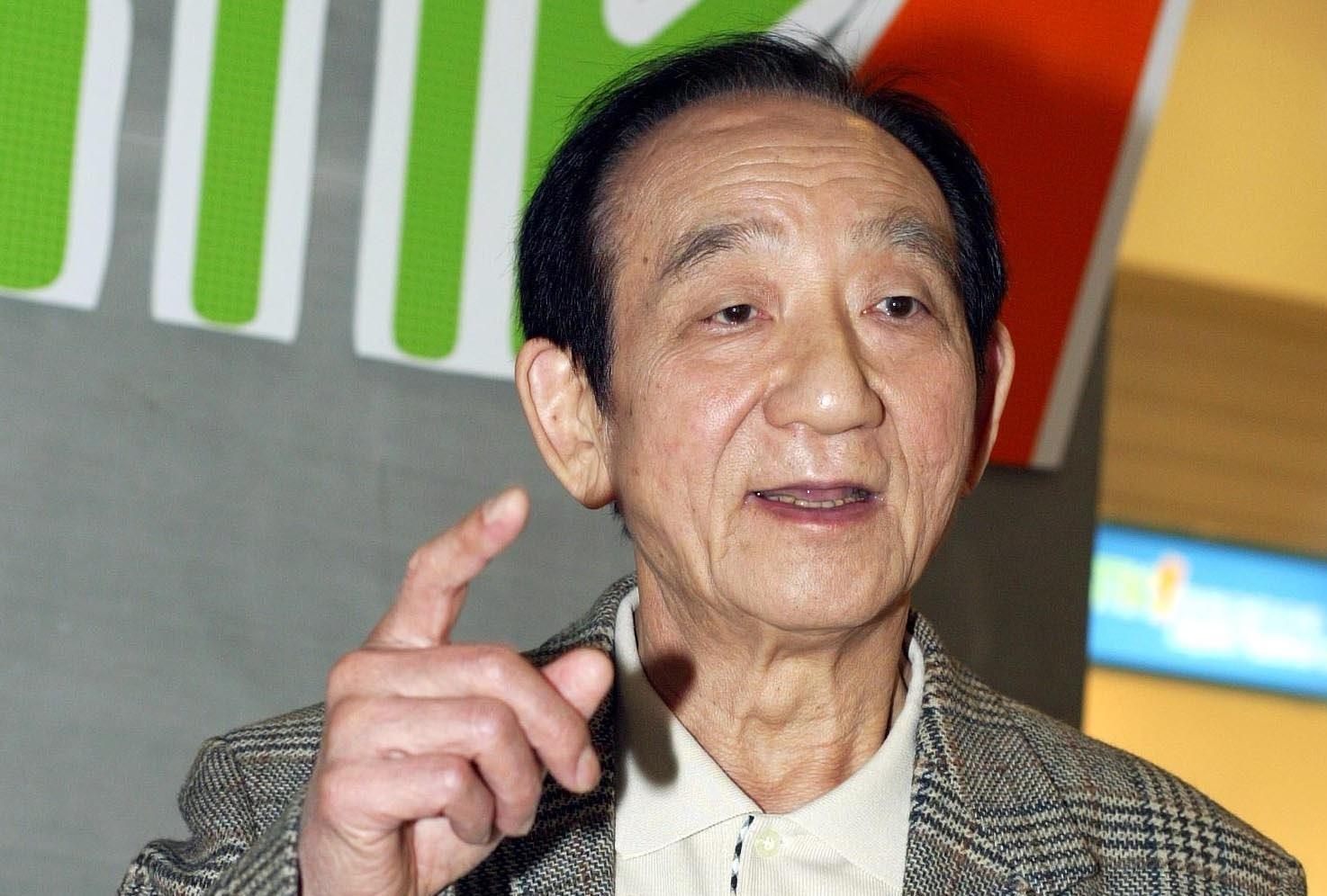 已故「舖王」鄧成波,其家族近年頻頻沽貨,當中不乏蝕讓成交。(資料圖片)