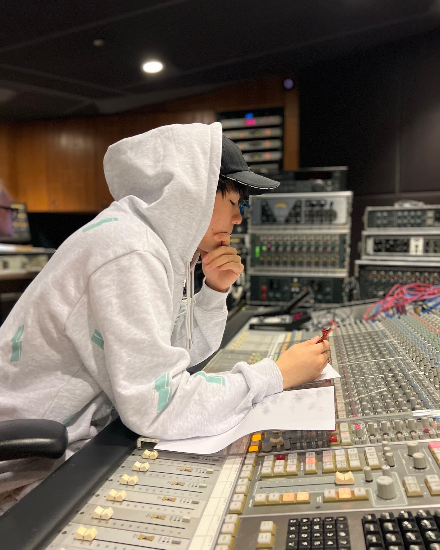 Ian日前在社交平台預告出新歌。