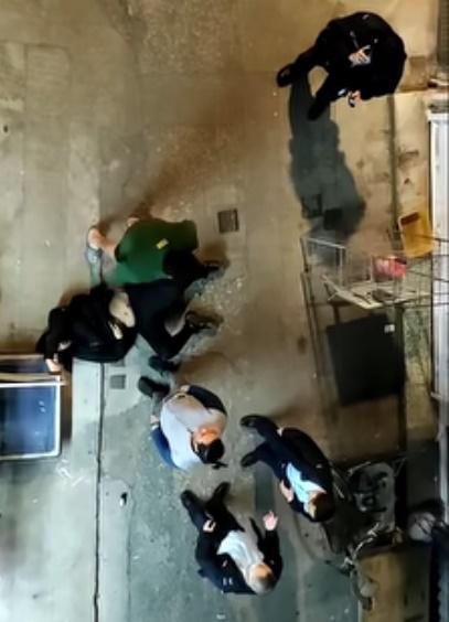 開槍男警向同袍講述經過。(香港突發事故報料區(新版)@FB)