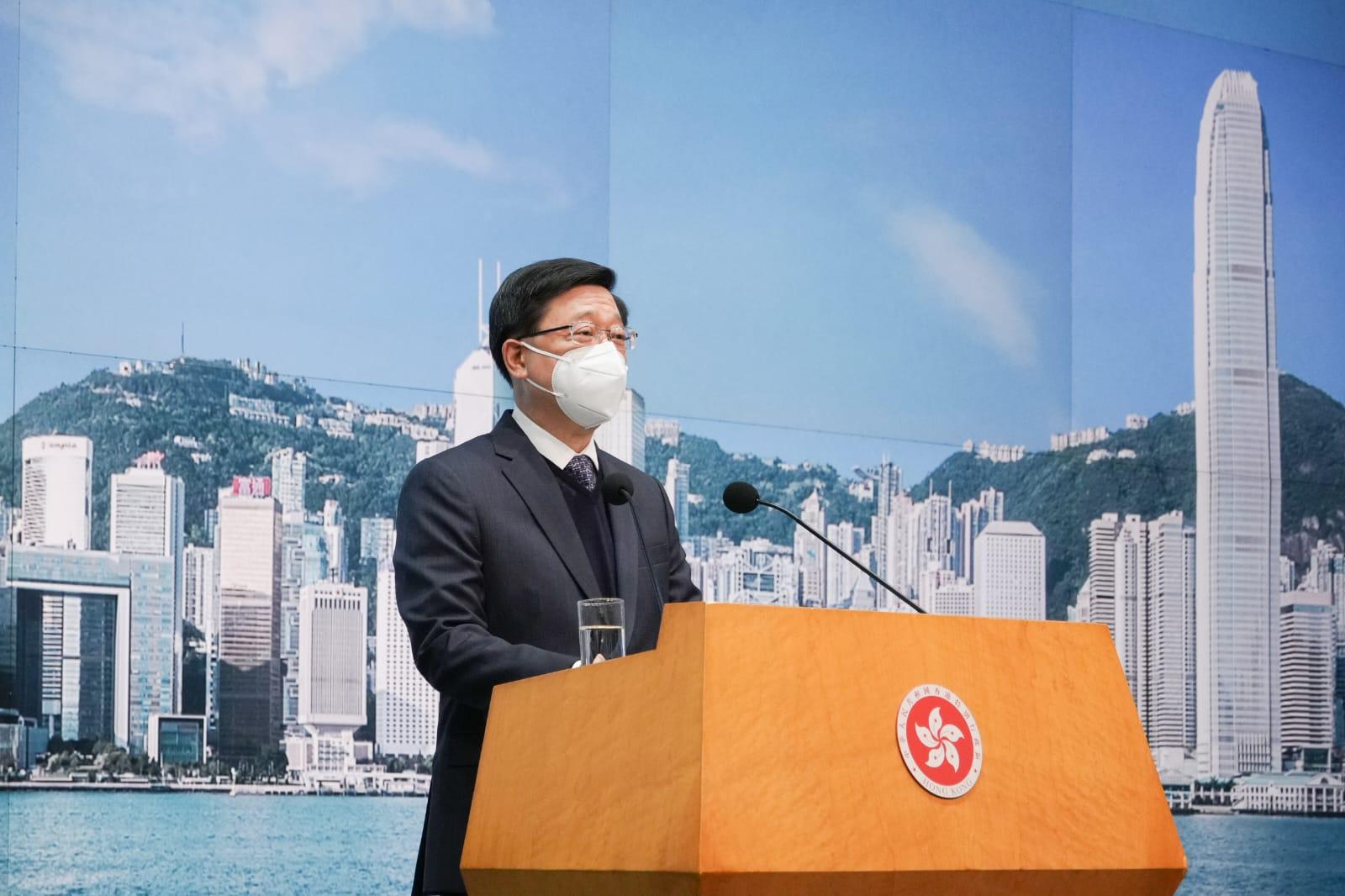 李家超表示,有信心很快與內地達成全面通關。(李睿哲攝)