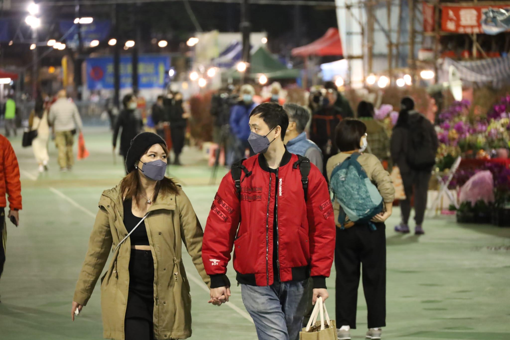 全港15個年宵市場,今日開鑼。(鍾式明攝)