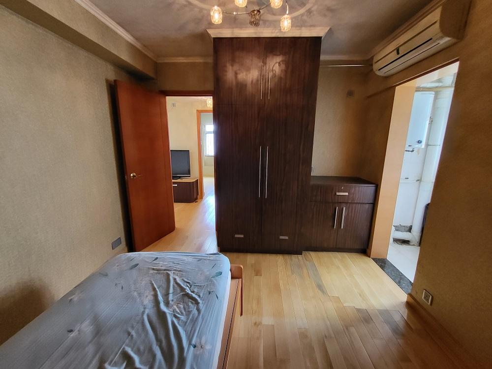 睡房空間足,容易擺放大型傢俬。