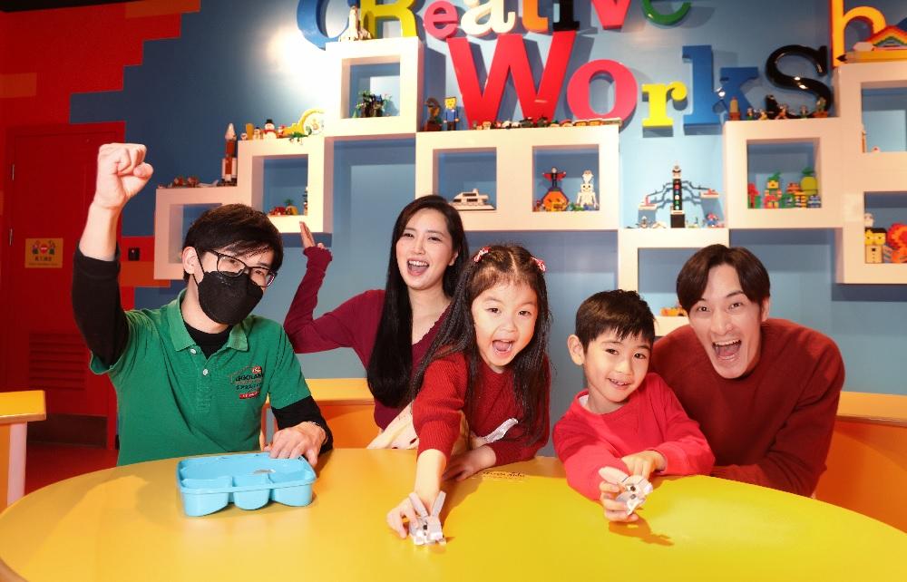 為樂高®迷度身訂造的2023全年通行證正式推出,小朋友在兔年可以到香港樂高®探索中心無限暢玩啦!