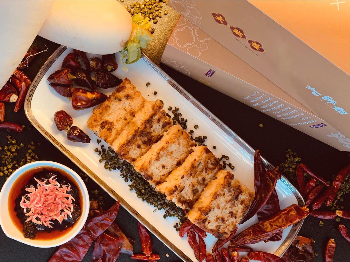 「大班樓 x 大師姐 櫻花蝦麻辣蘿蔔糕」 900克($398)