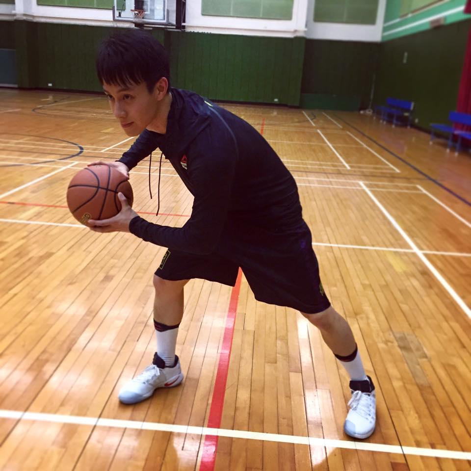 1.87米的陳安立參與不少籃球聯賽。(陳安立FB)
