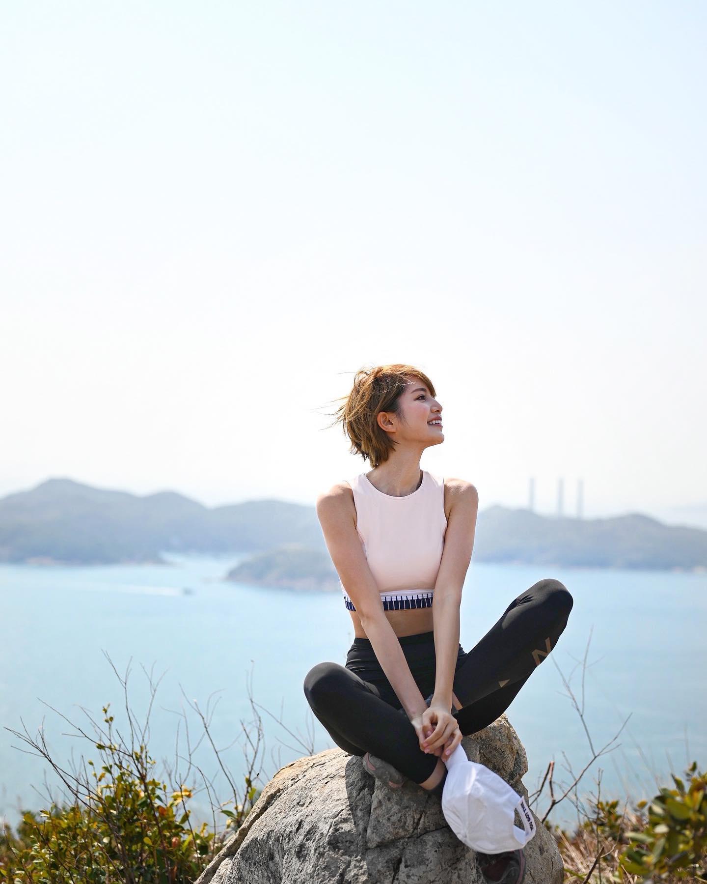 蘇皓兒Chloe So是行山達人,曾到香港島的玉桂山。