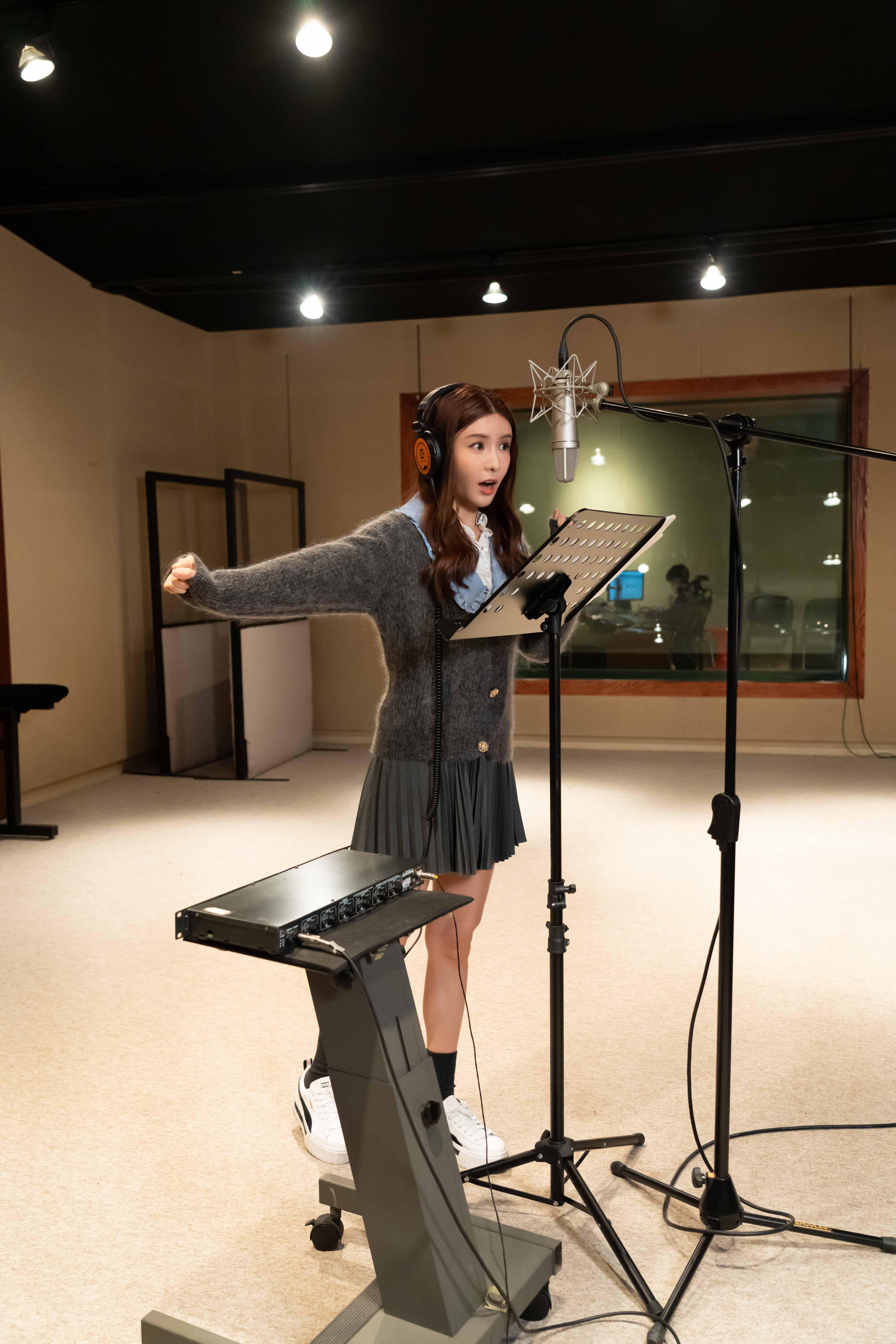 陳欣妍負責為一隻叫小棉花的小貓咪角色配音。