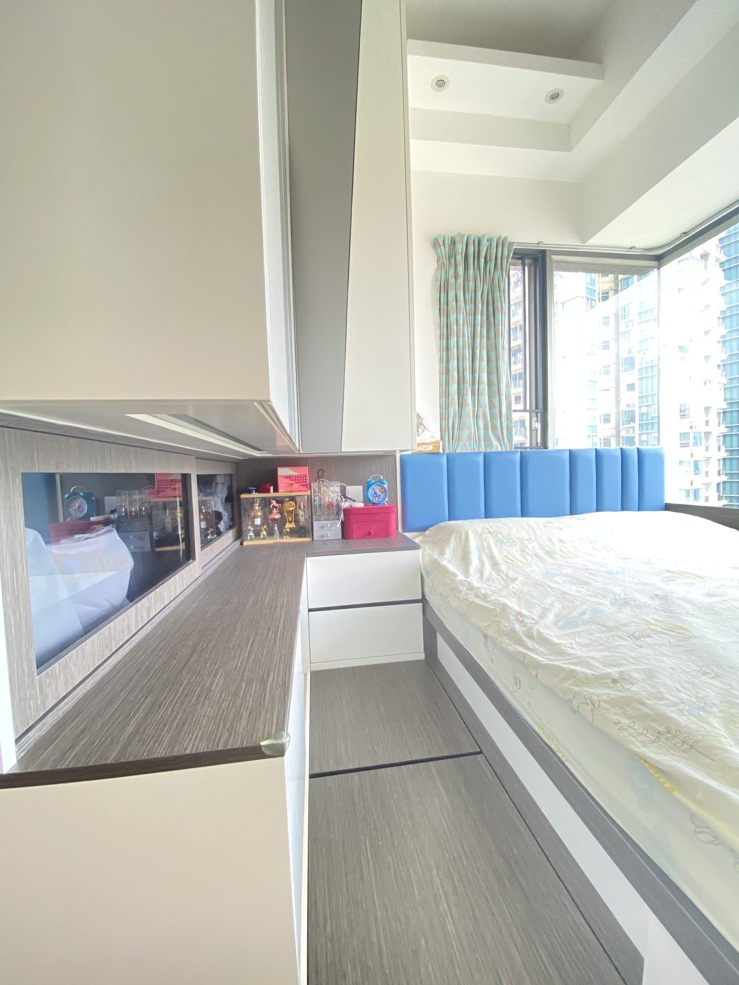 全屋訂製了不少儲物櫃和地台,相當實用。