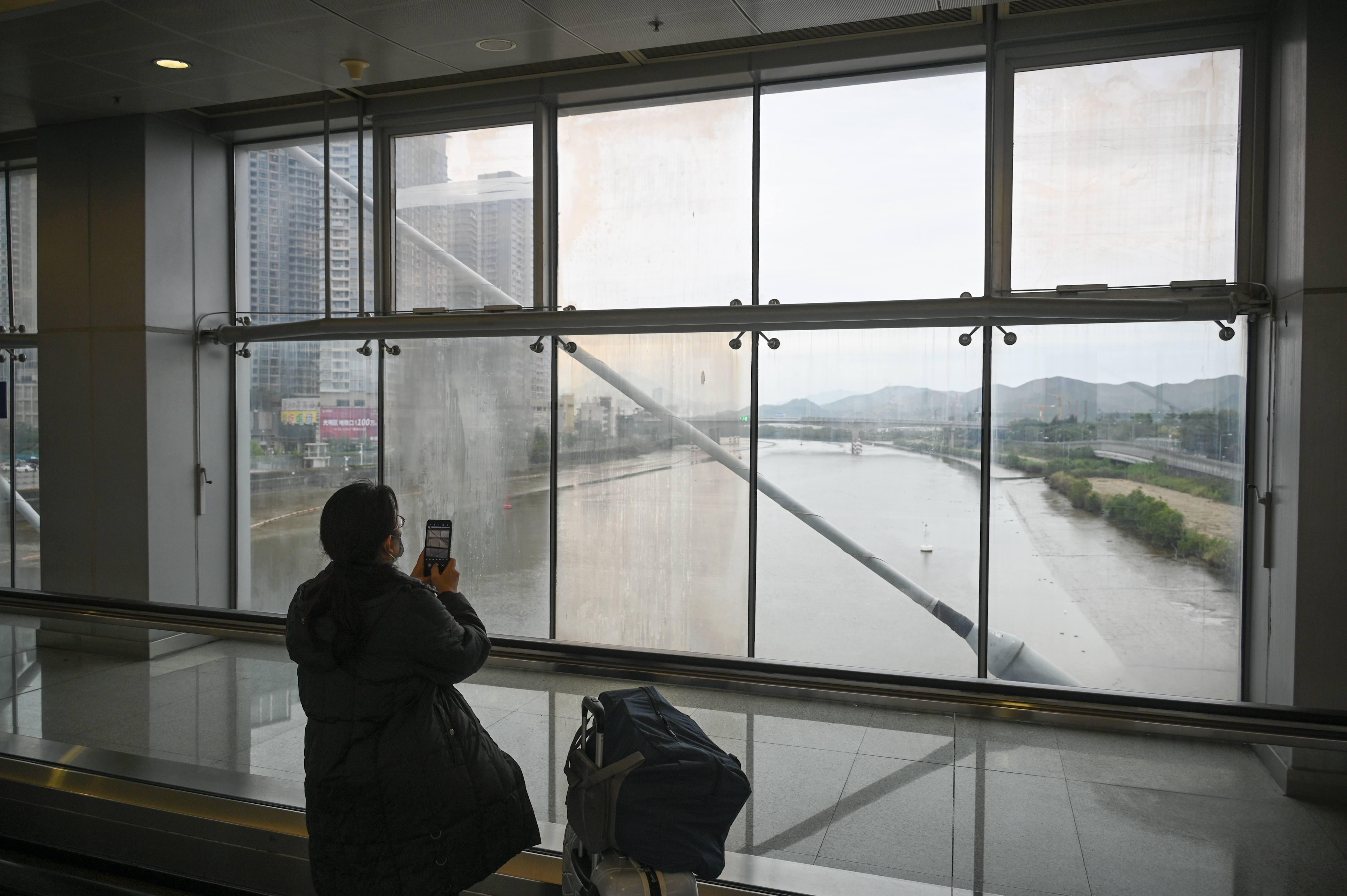 福田口岸 市民通關回內地情況