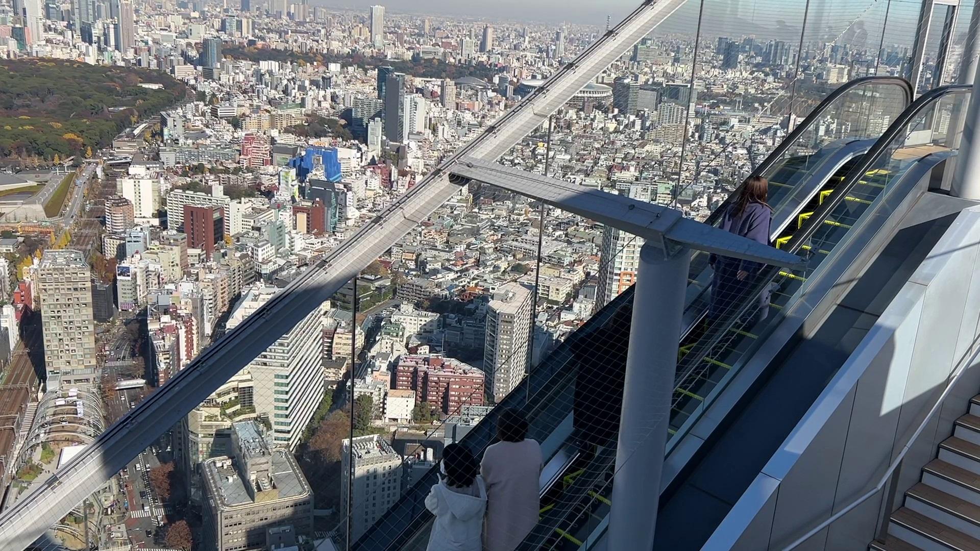 SHIBUYA SKY位於澀谷SCRAMBLE SQUARE大廈的45至47樓