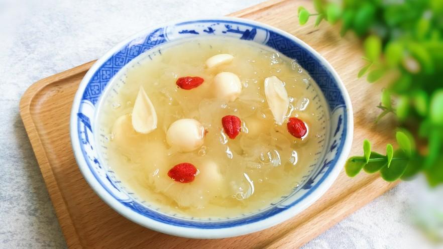 百合蓮子銀耳湯