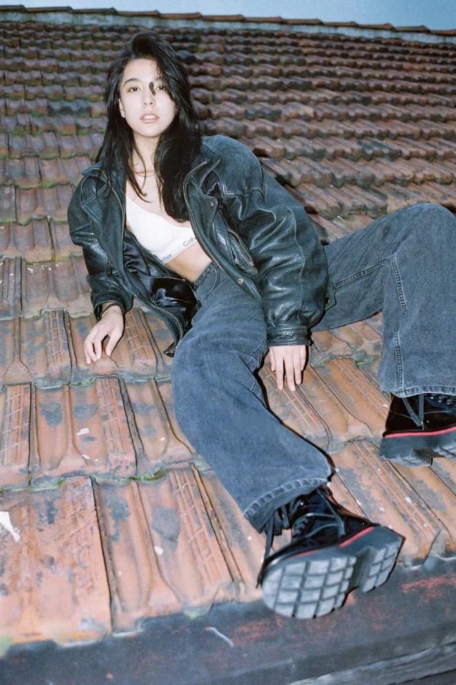 米熱從事模特兒工作,認為胎記能令自己「一眼就被人記住」。(小紅書)