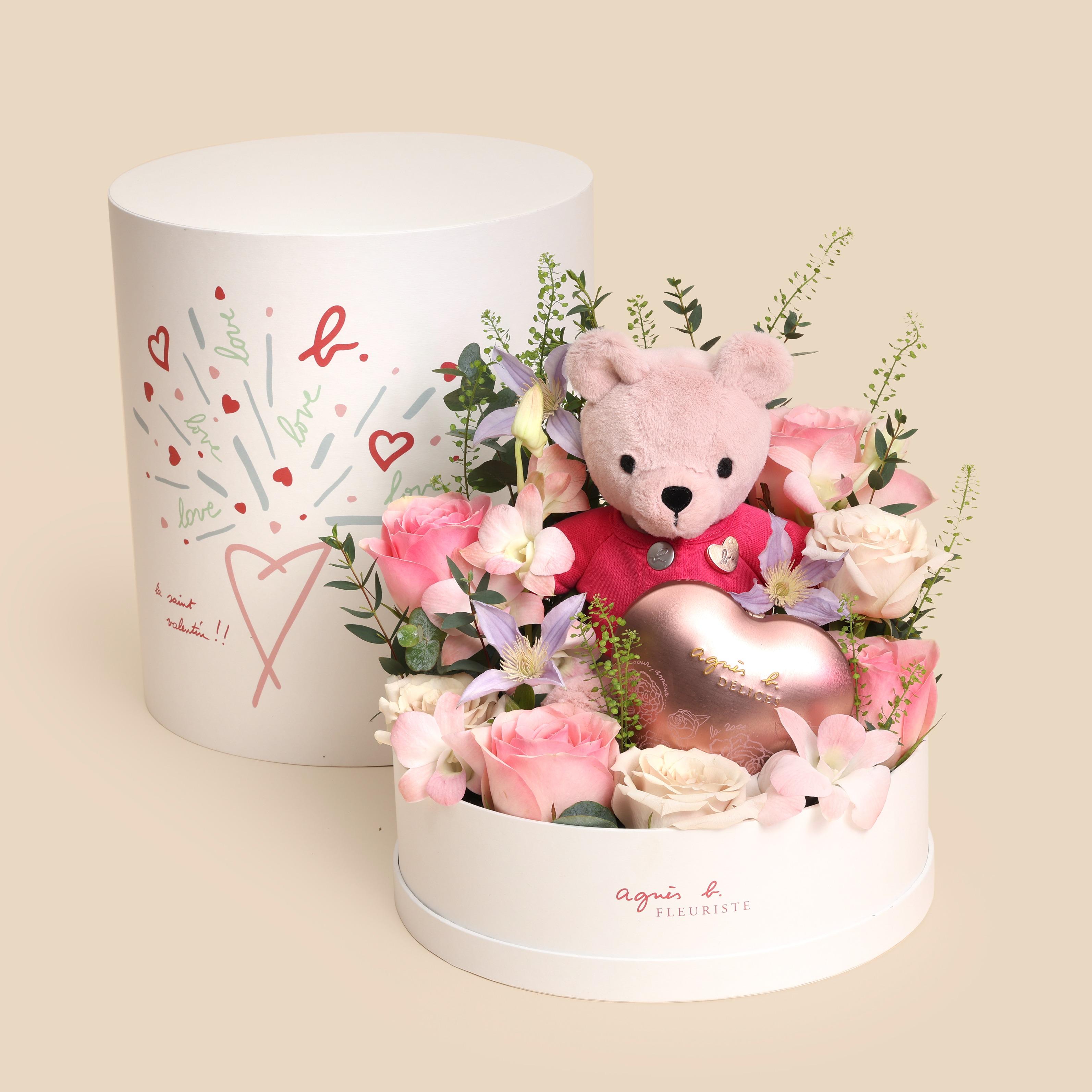 情人節禮物推介2023|agnès b. FLEURISTE b. bear鮮花禮盒 Felicity $2,280 (早鳥價惠價$2,052)