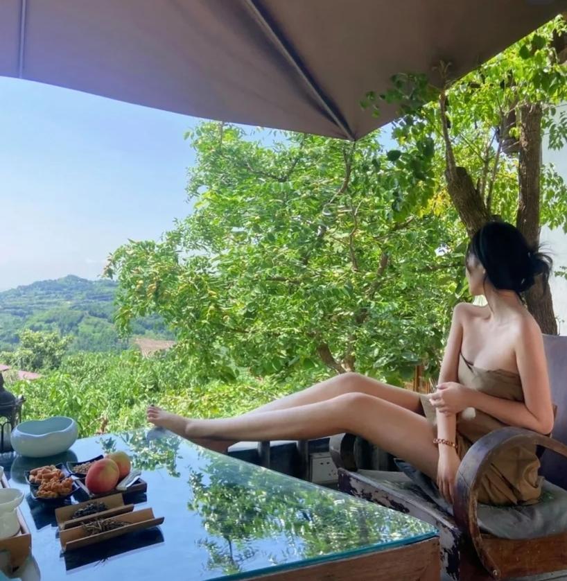 中央網信辦表示,要嚴管打造各類「媛」進行炒作的問題。(互聯網)