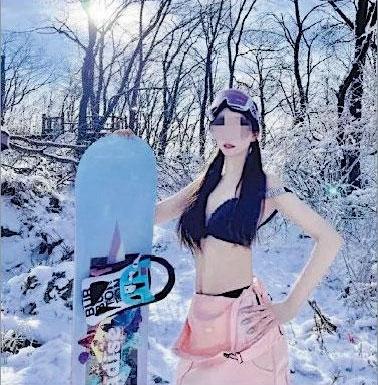 中央網信辦表示,要嚴管打造各類「媛」進行炒作的問題。(互聯網)