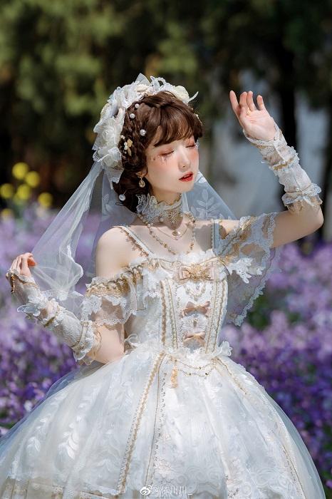 依川川cosplay照。(依川川微博)