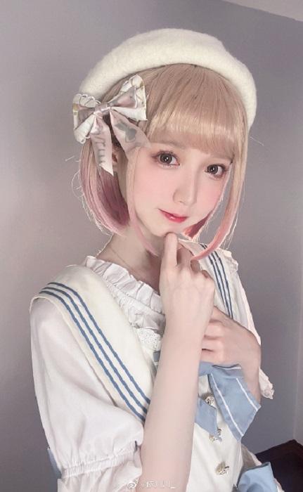 依川川cosplay照。(依川川微博)