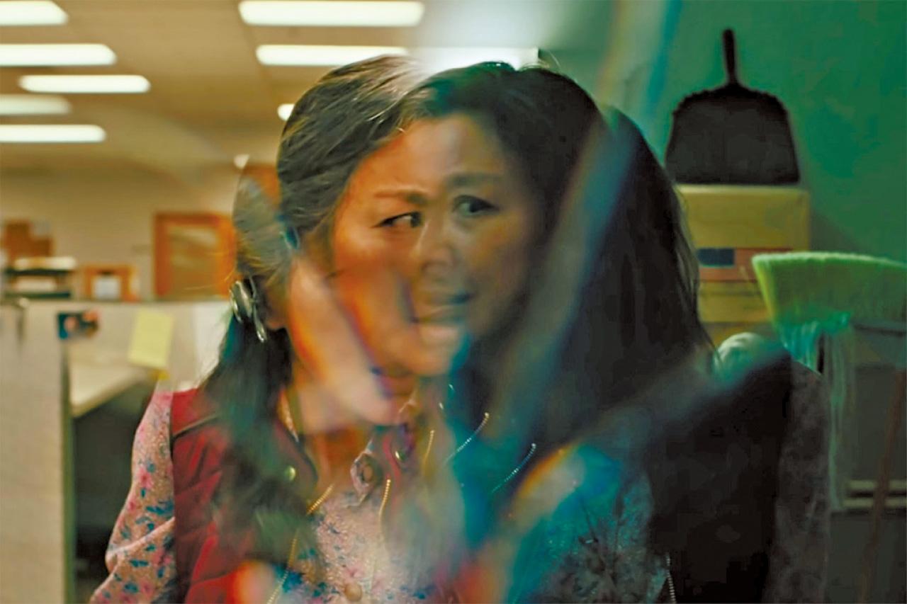 《奇異女俠玩救宇宙》 楊紫瓊
