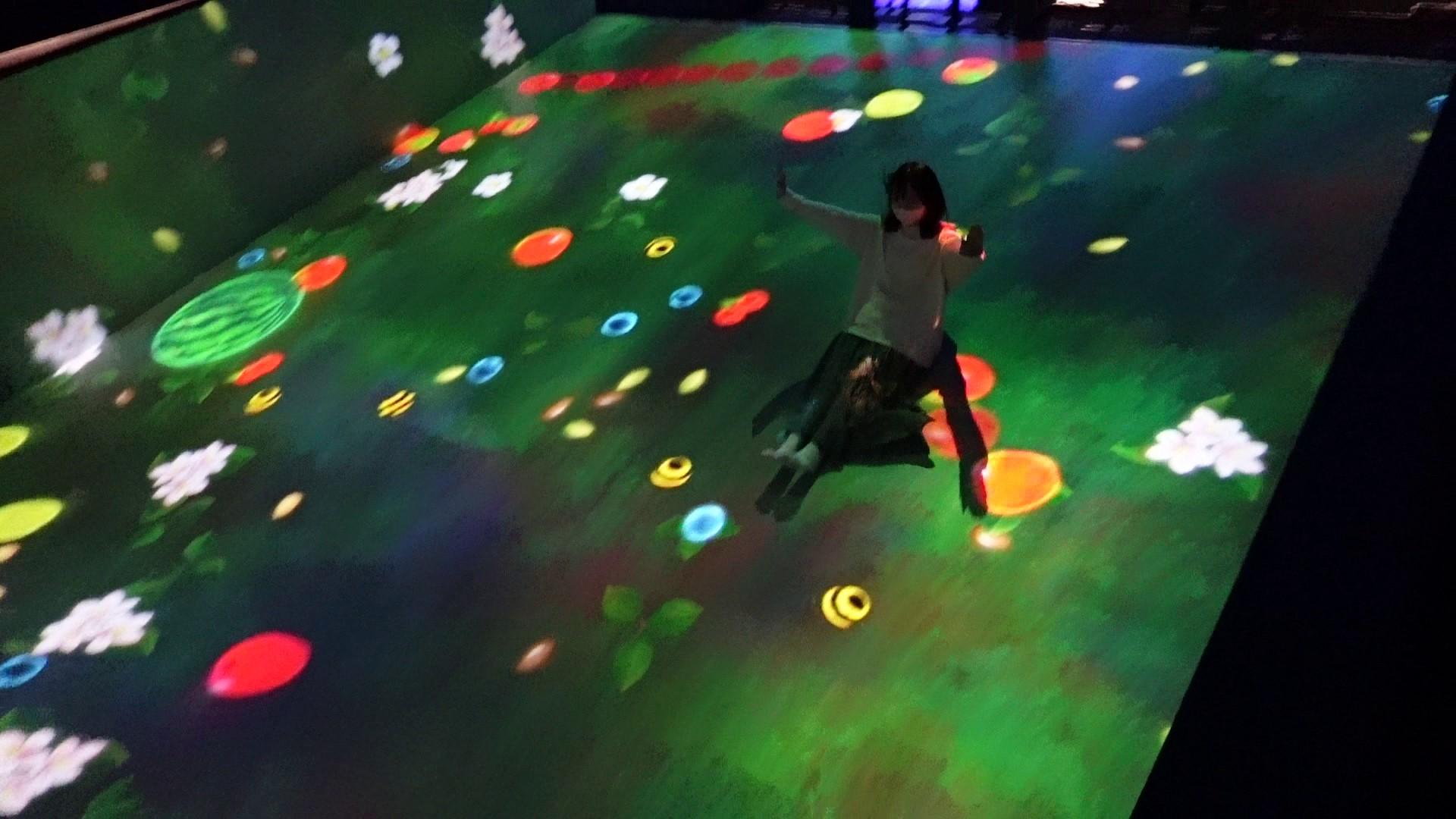 「滑梯水果園」