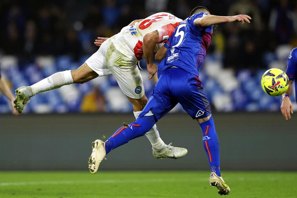 基奧雲尼施蒙尼的入球,為拿玻里反先。(美聯社)