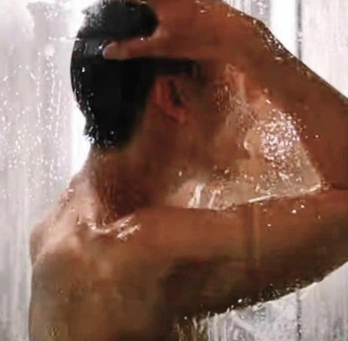 陳昊森在《第9節課》中有出浴戲,以特殊化妝及電腦後製來修走紋身。