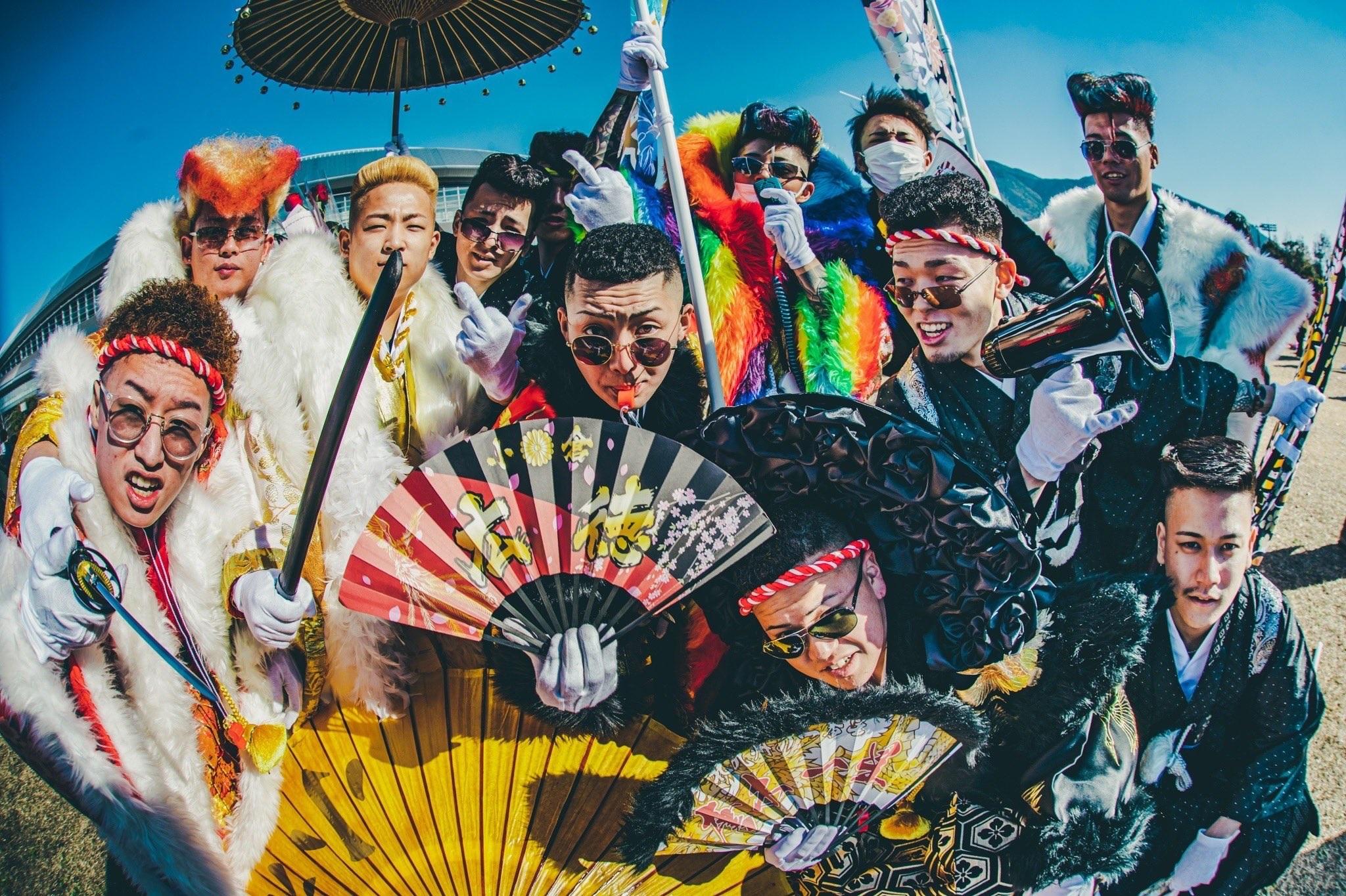 北九州市的成人禮以造型浮誇著名。(Twitter圖片)