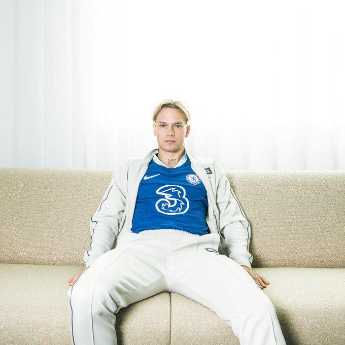 車路士成功「搶簽」22歲的梅迪歷