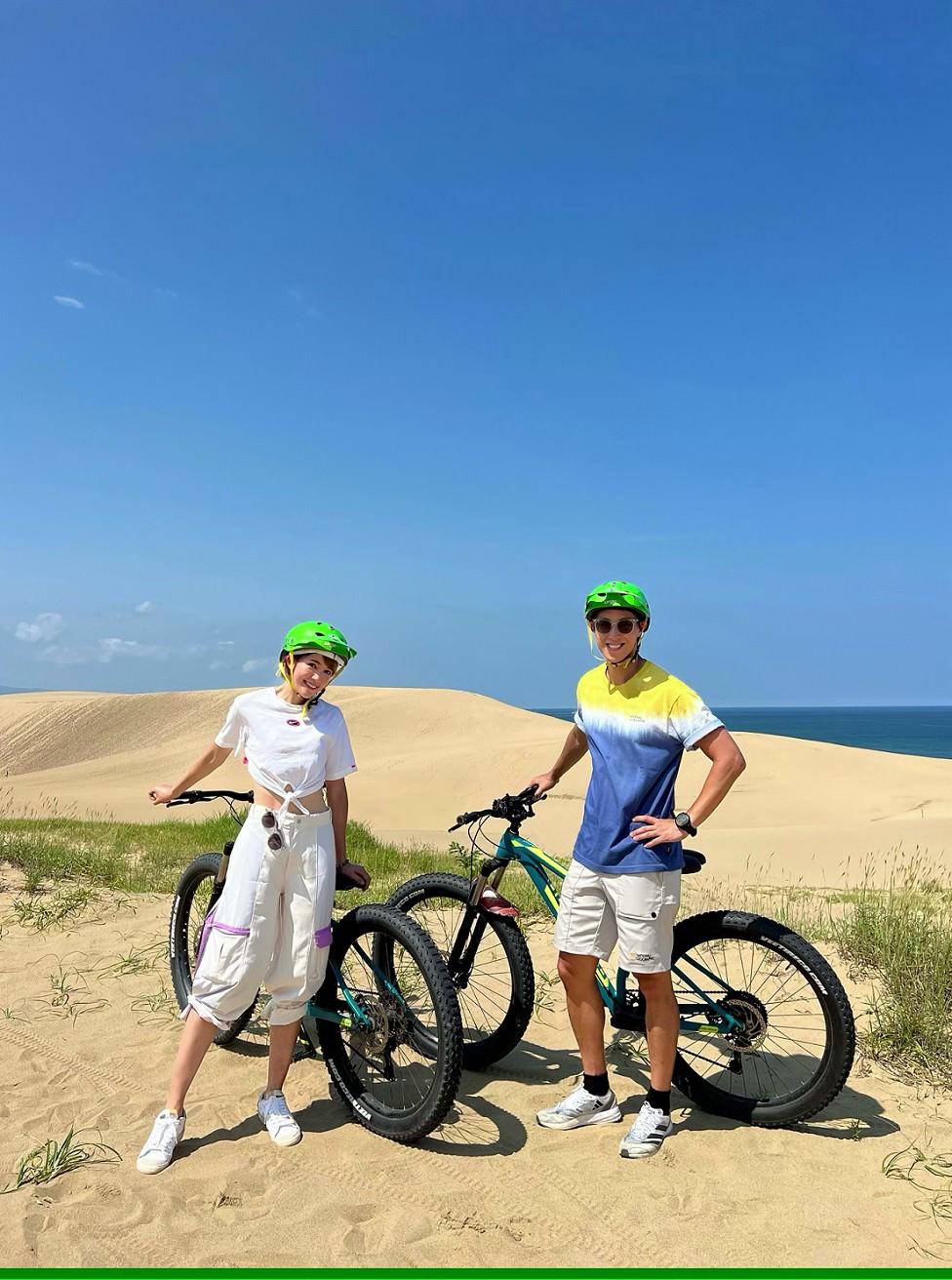 蘇皓兒Chloe So及陳安立Brian在《單車踩爆日本》展現無限體能。