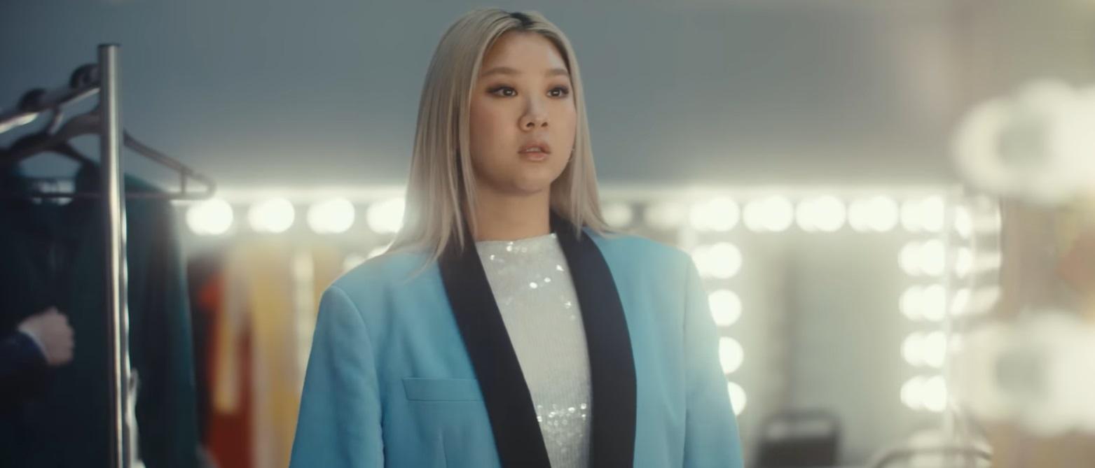 《仍會等》MV已在昨晚首播。