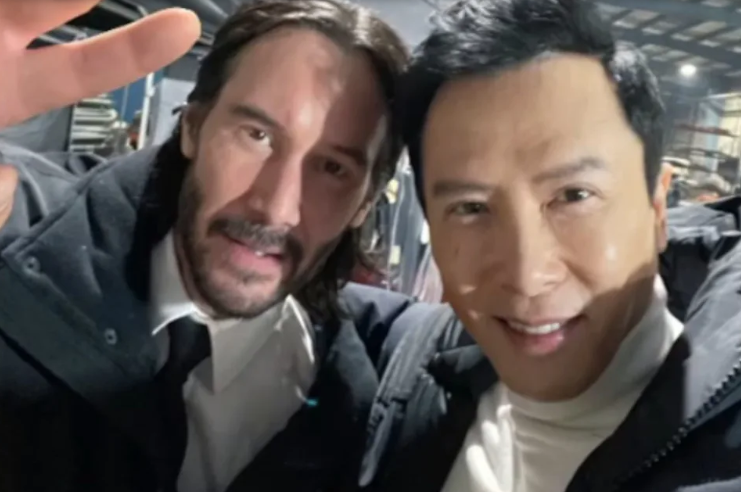 甄子丹參演不少荷李活大片,於《John Wick 4》與奇洛李維斯合作。