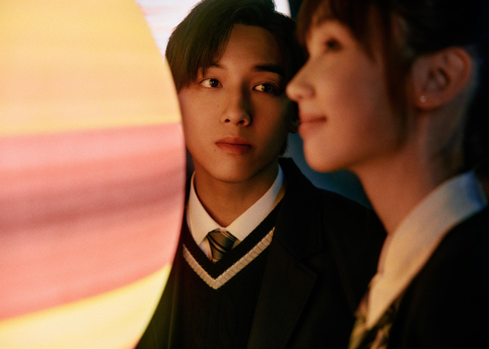 《世一》的MV已在昨晚首播。