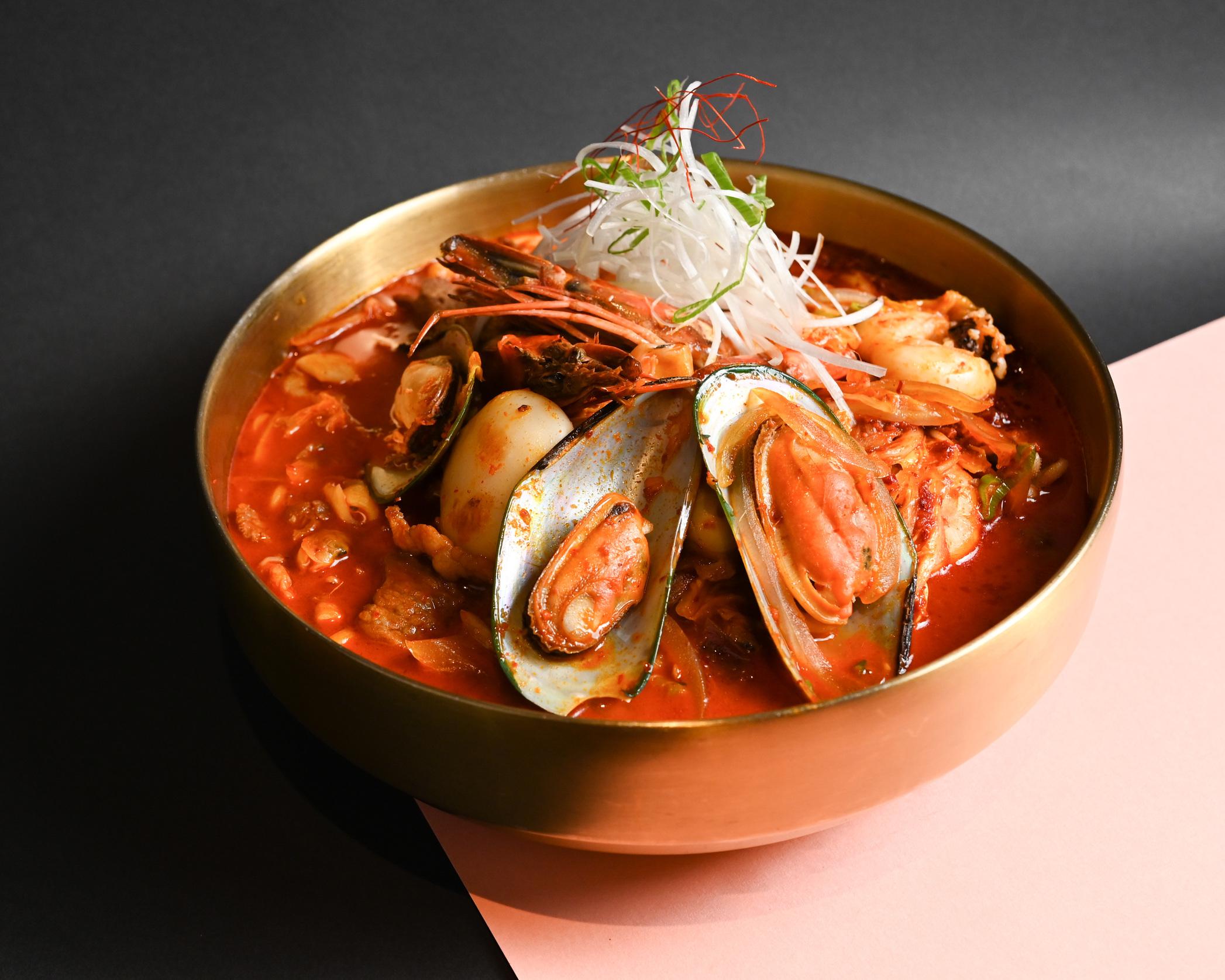 韓式辣海鮮湯麵 HK$88