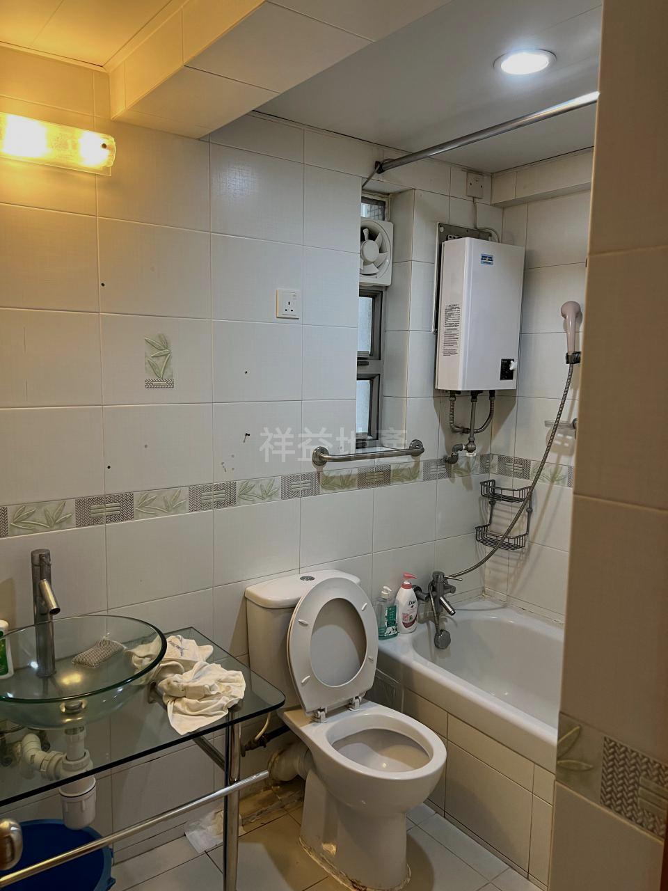 浴室非黑廁,裝修企理。(代理提供)