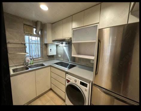 廚房配套非常齊全簇新。(代理提供)